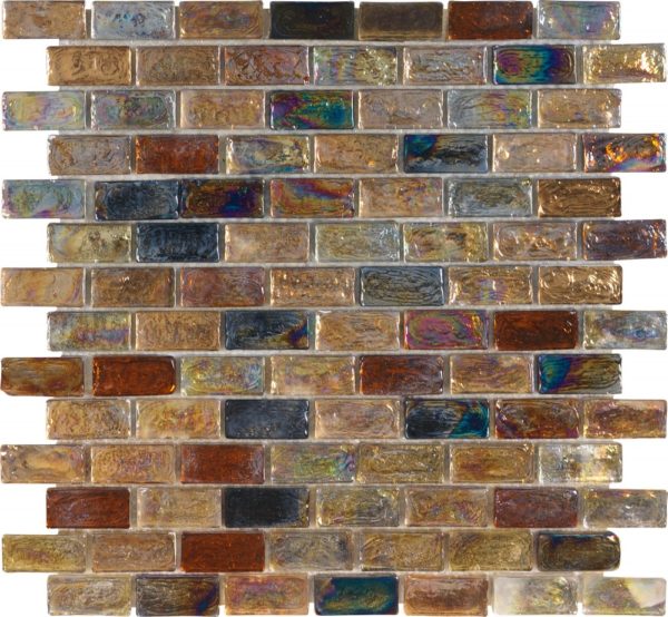 Mosaico in vetro con tessere rettangolari Mosaico in vetro con tessere rettangolari iridescente multicolor ambra, rame..